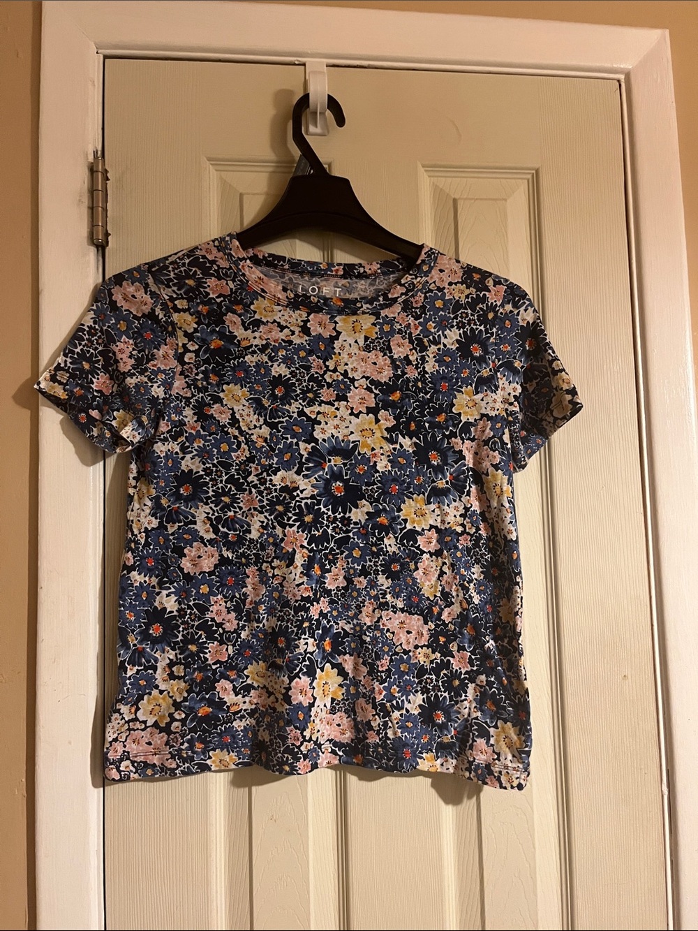 LOFT Navy Floral Short Sleeve Crewneck Tee